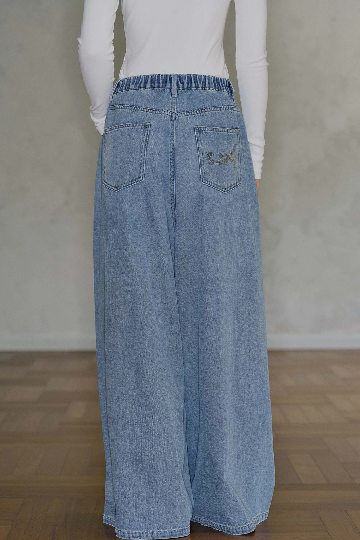 Low-Waisted Denim Pants