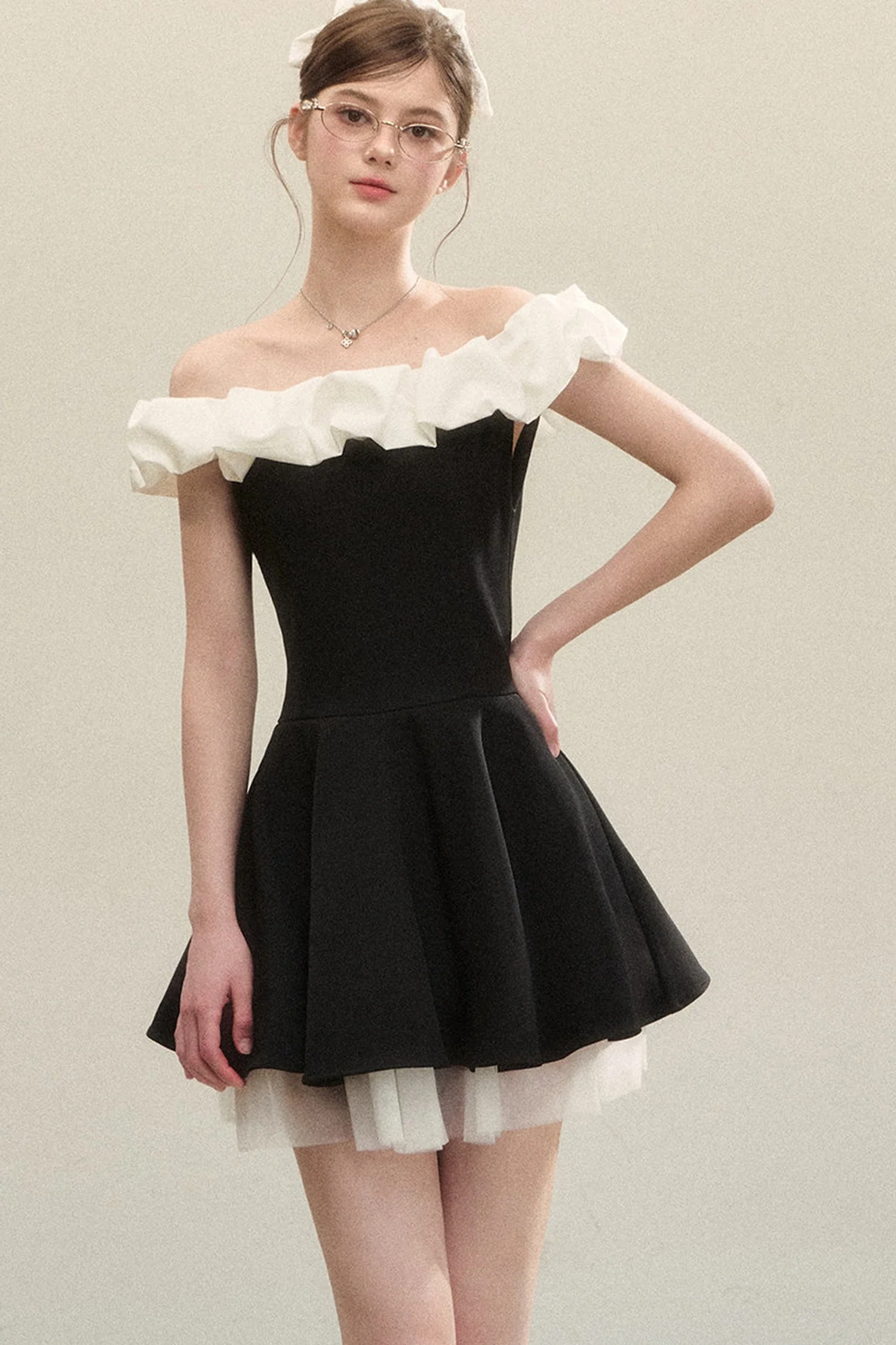 Elegant Off-Shoulder Ballet Dress