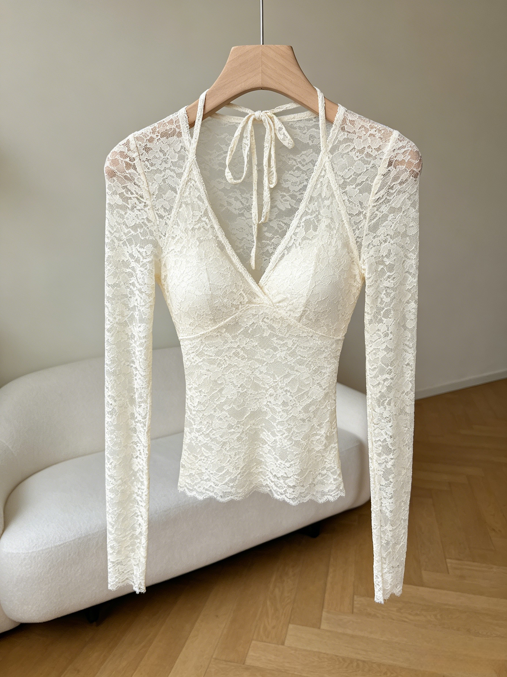 Slim Lace Halterneck Long-Sleeve T-Shirt