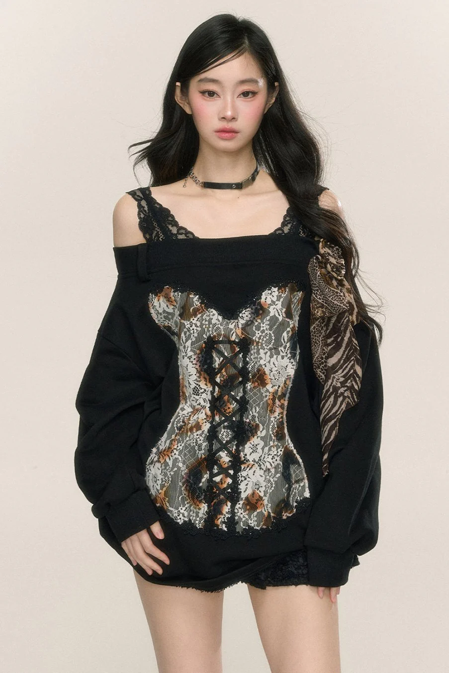 Paris Pictorial One-Shoulder Lace Sweatshirt Set-Up
